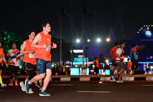 BIB: 2325
                            <button type="button" onclick="openModal(15273964)" class="btn btn-primary btn-sm float-right btn-popup" data-toggle="modal" data-target=".modal-high-quality">
                        <i class="fas fa-shopping-cart"></i> Add to Cart
                    </button>
                                            <button type="button" onclick="isThisMe(15273964, true)" class="btn btn-success btn-sm float-right btn-popup btn-isme hidden" data-toggle="tooltip" data-placement="bottom" title="นี่คือรูปของคุณใช่ไหม คลิกที่นี่เพื่อเอาเข้าอัลบั้ม">
                        <i class="fas fa-plus"></i> Add to album
                    </button>
                    <button type="button" onclick="isThisMe(15273964, false)" class="btn btn-warning btn-sm float-right btn-popup btn-isnotme hidden">
                        <i class="fas fa-ban"></i> Remove from album
                    </button>